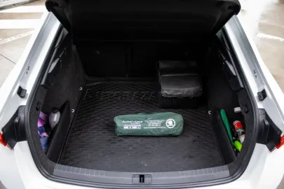 Car image 37