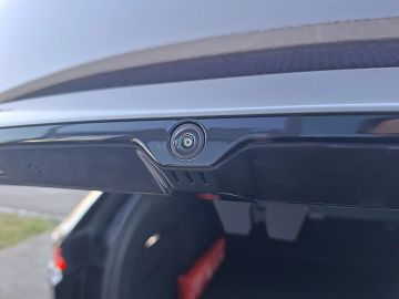 Car image 38