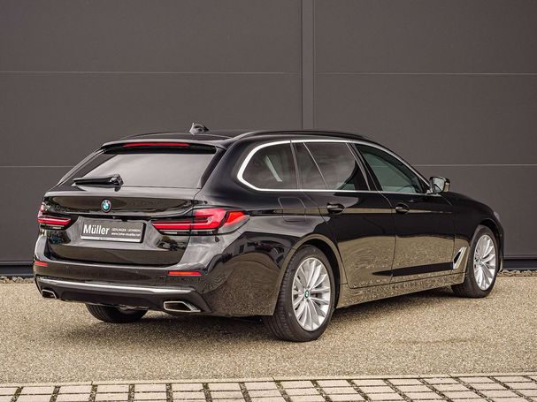 BMW 520d Touring xDrive 140 kW image number 3