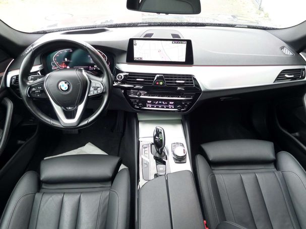 BMW 530d Touring xDrive 195 kW image number 7