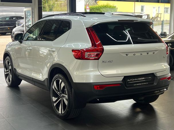 Volvo XC40 Plus Dark 95 kW image number 7