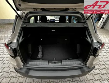 Car image 28