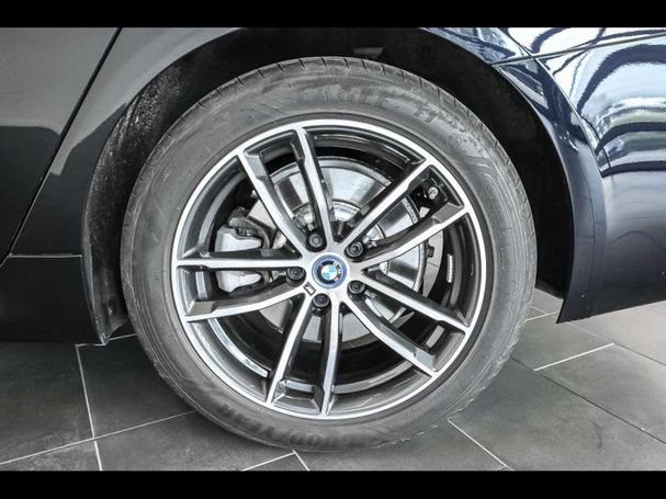 BMW 530 Touring 215 kW image number 6