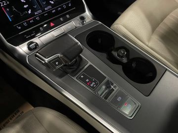 Car image 33