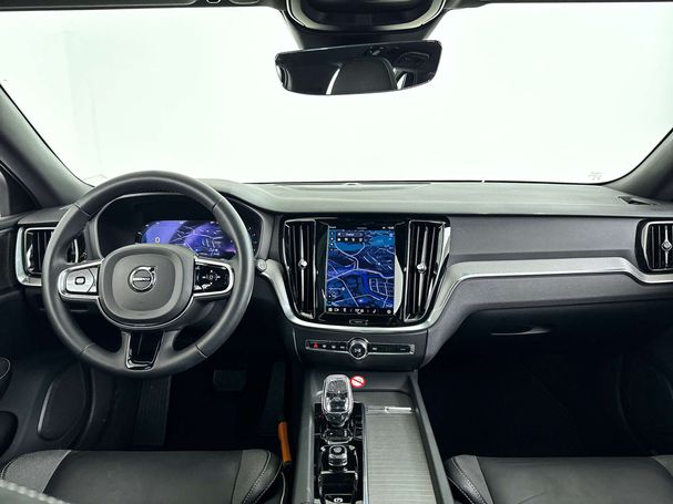 Volvo V60 B4 155 kW image number 9