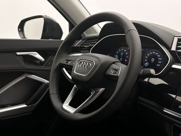 Car image 36