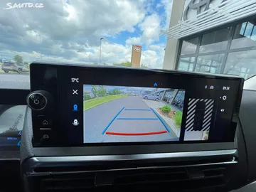 Car image 30
