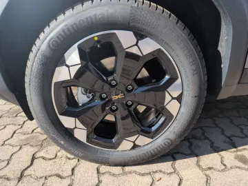Car image 34