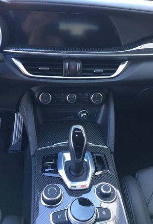 Alfa Romeo Stelvio V6 2.9 Quadrifoglio 375 kW image number 13