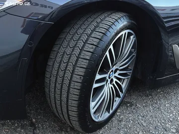 Car image 48