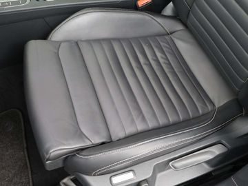 Car image 36