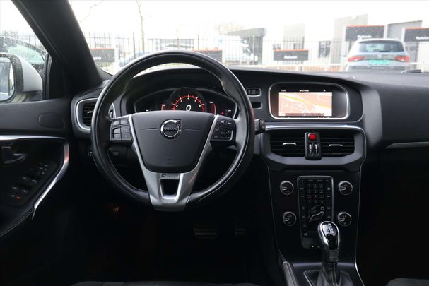 Volvo V40 T3 Geartronic 112 kW image number 3