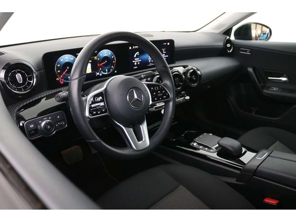 Mercedes-Benz A 180 100 kW image number 8