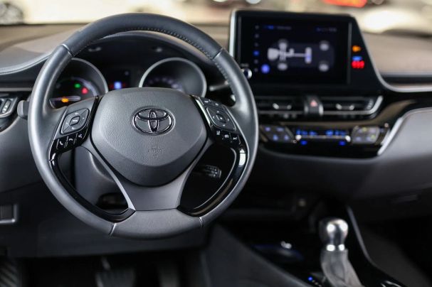 Toyota C-HR 90 kW image number 30