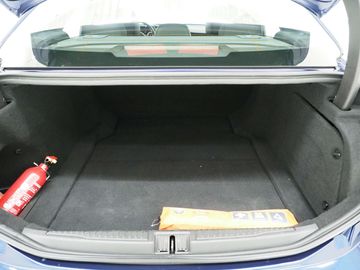 Car image 37