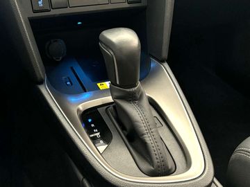 Car image 13