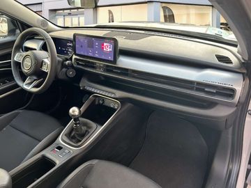 Car image 14