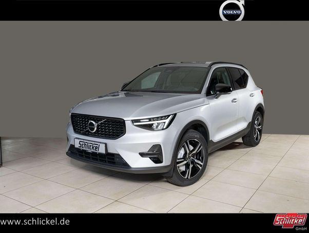 Volvo XC40 B3 Plus Dark 120 kW image number 1