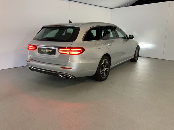 Mercedes-Benz E 220 d T Avantgarde 143 kW image number 3