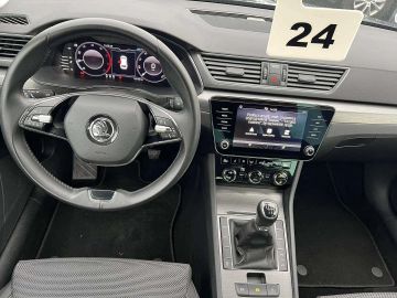 Car image 31