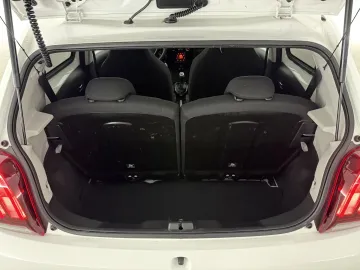 Car image 36