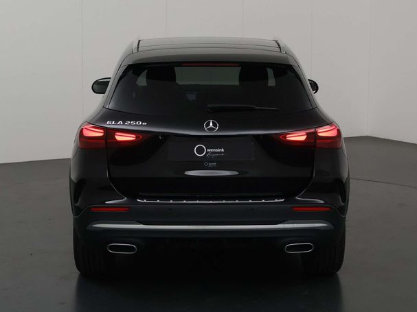 Mercedes-Benz GLA 250 e 160 kW image number 4