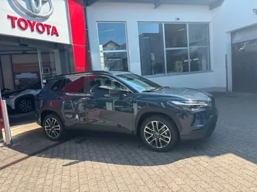 Car image 3