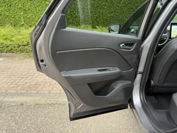 Car image 50