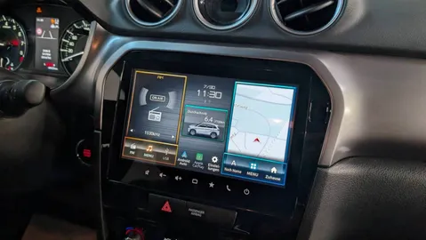 Car image 4