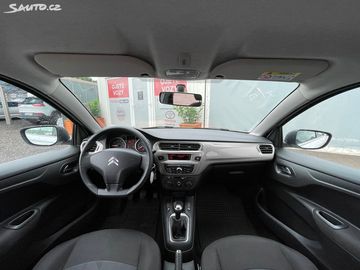 Car image 12