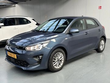 Car image 22