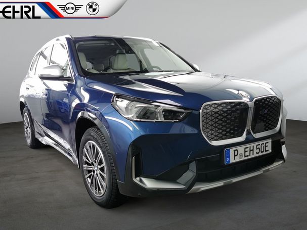 BMW iX1 xDrive30 xLine 230 kW image number 2