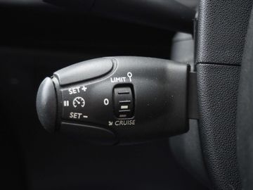 Car image 38