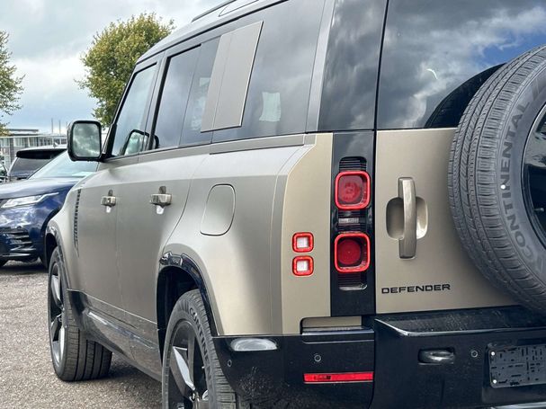 Land Rover Defender 110 P300e X-Dynamic SE 221 kW image number 27