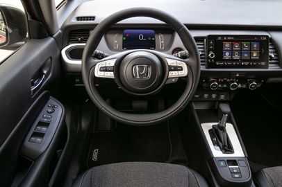 Car image 15