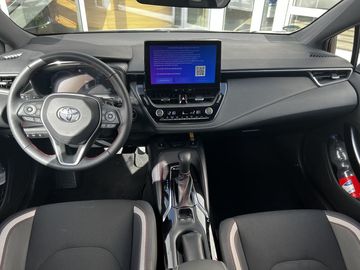 Car image 10