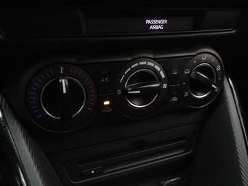 Car image 26