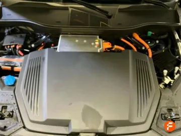 Car image 28