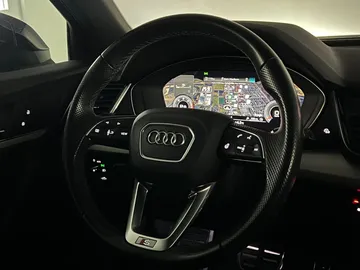 Car image 27