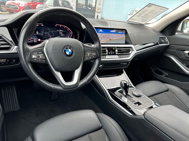 BMW 318d Touring 110 kW image number 14