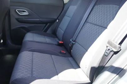 Car image 33