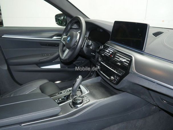 BMW 530 Touring xDrive 215 kW image number 4