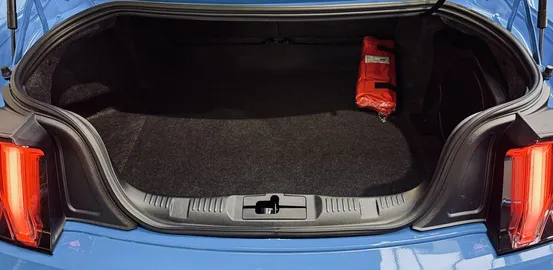Car image 43
