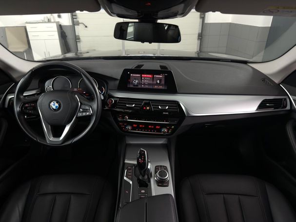 BMW 520d Touring xDrive 140 kW image number 11