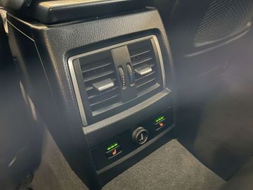 Car image 39