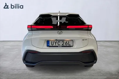 Car image 2