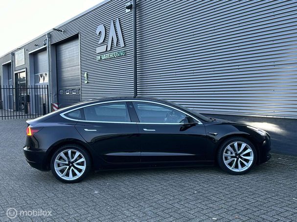 Tesla Model 3 60 Plus 239 kW image number 8