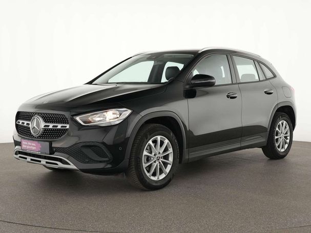 Mercedes-Benz GLA 180 100 kW image number 1