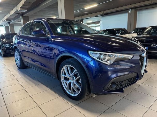 Alfa Romeo Stelvio 2.2 Diesel AT8 140 kW image number 2