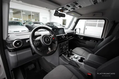 Car image 4